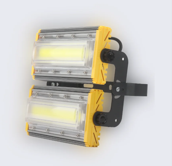 Refletor LED Linear Flood Light 200W IP68 para Campos, Quadras e Áreas Externas - Alta Eficiência e Durabilidade